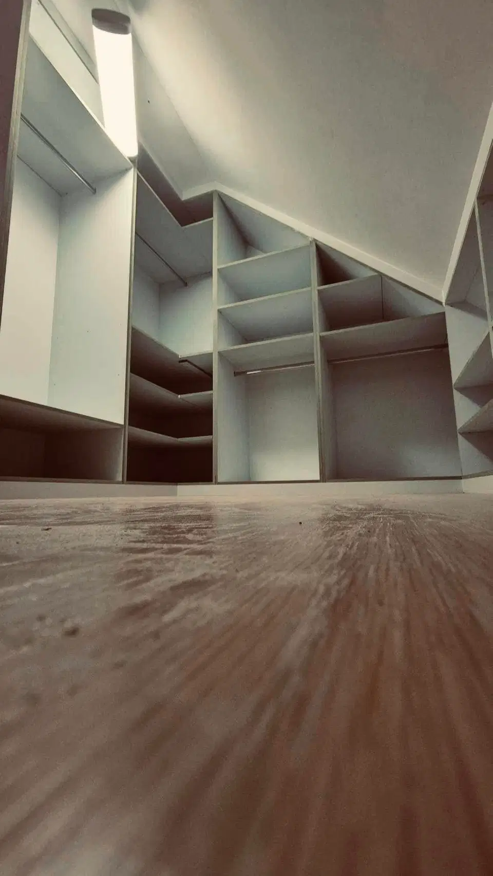 Dressing en MDF hydrofuge — en fin de chantier