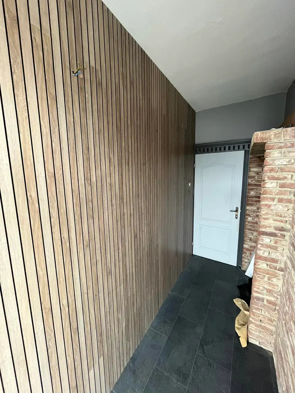 Des murs habillés de lambris, pièce par pièce