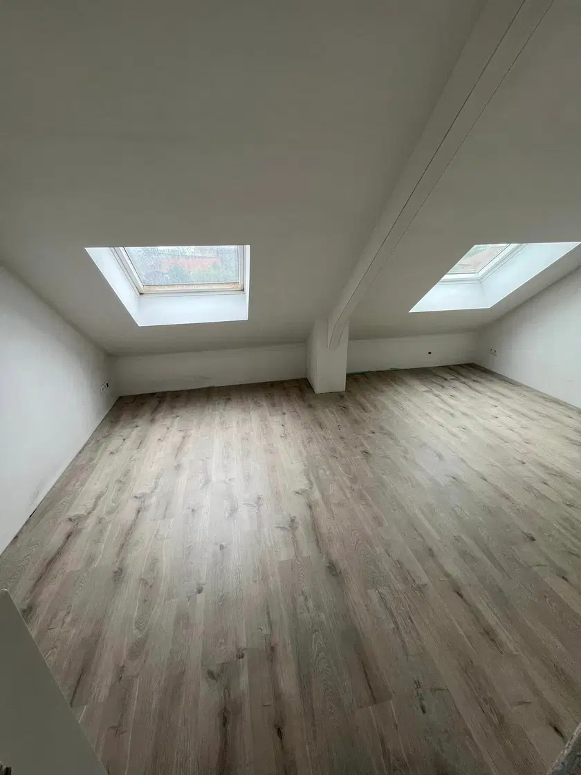Un plancher flottant dans des combles aménagés